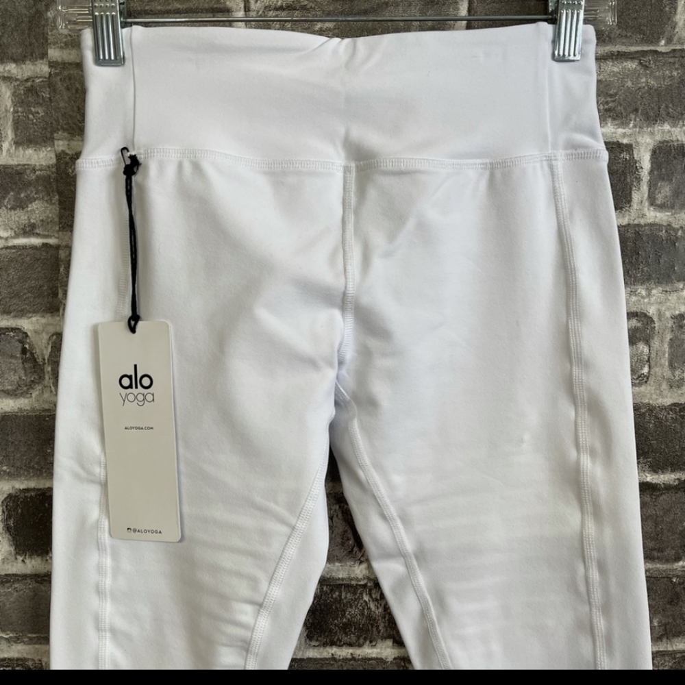 Alo Yoga Moto leggings white
